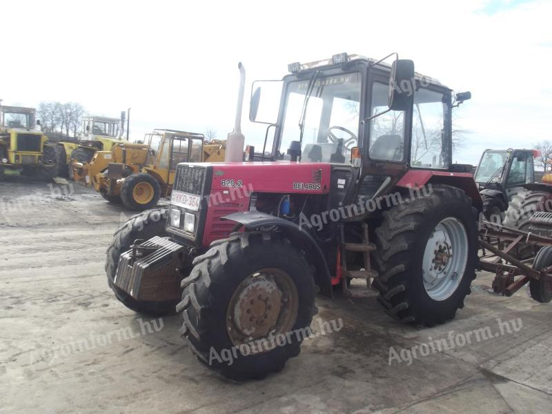 Eladó Belarusz MTZ 820.2-es típusú traktor