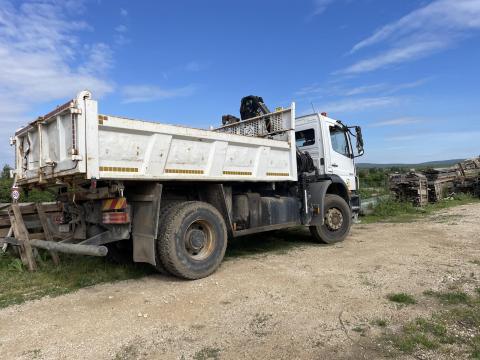 Eladó a képen látható Mercedes AXOR 1833 K típusú billenős teherautó Eladó a képen látható Mercedes AXOR 1833 K típusú billenős teherautó