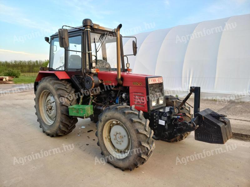 Belarus MTZ 892.2 sok extrával