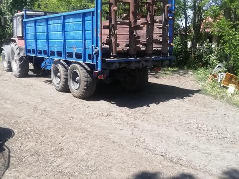 Eladó T088 trágyaszóró csere is Eladó T088 trágyaszóró csere is