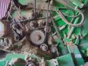 John Deere V451M
