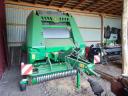 John Deere V451M
