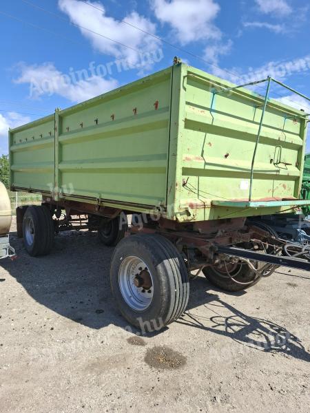 IFA HW 8011 billenős pótkocsi,  lassú jármű