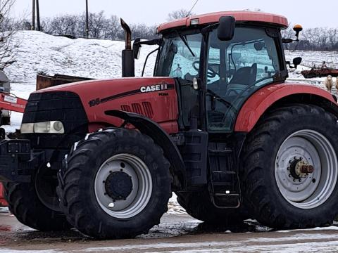 Case IH PUMA traktor eladó Case IH PUMA traktor eladó