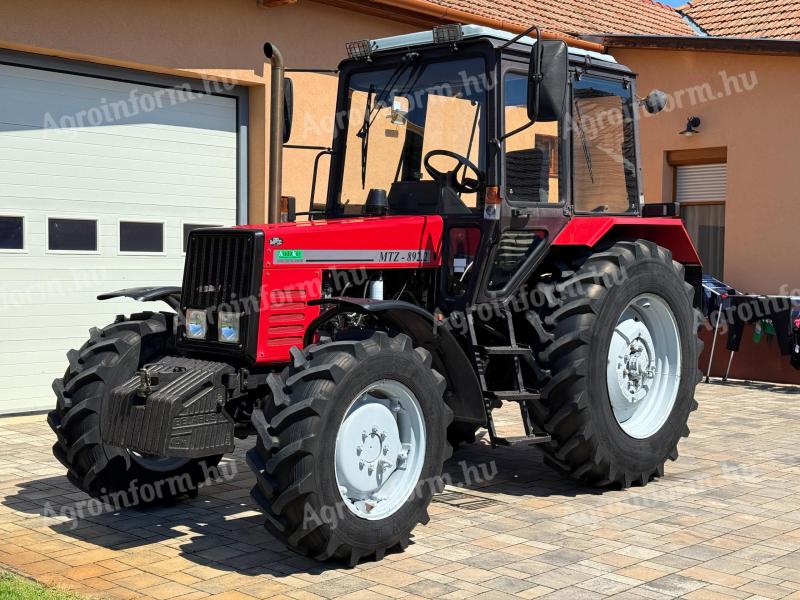 Belarus MTZ 892.2 traktor