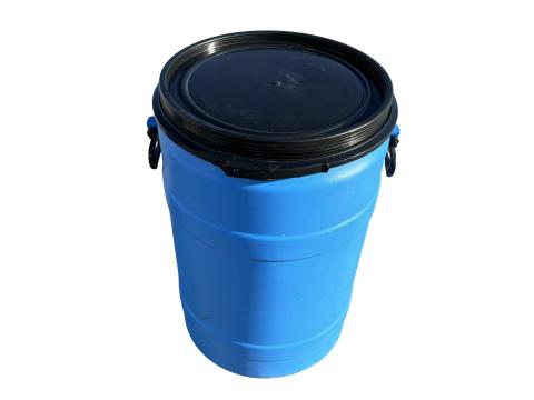 120 Literes,  műanyag,  levehető tetejű,  bajonettzáras hordók