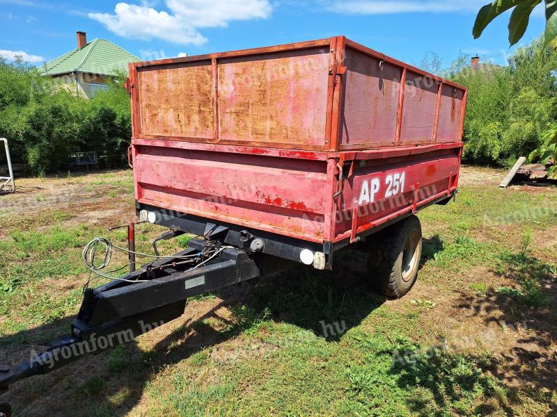 Agrogép AP 251 pótkocsi eladó