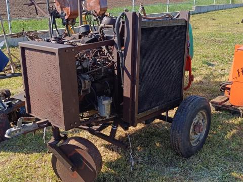 Szivattyú (diesel Iveco motor) Szivattyú (diesel Iveco motor)