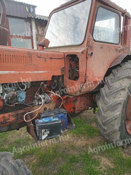 MTZ 82-as kisfülkés eladó