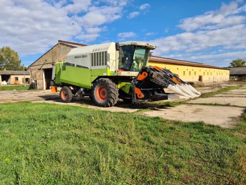 Claas Mega 360 kombájn C600 gabona- és Olimac Drago kukorica adapterrel eladó