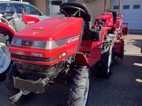 Mitsubishi MT135 használt japán kistraktor Mitsubishi MT135 használt japán kistraktor