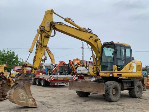 Komatsu PW140-7 gumikerekes kotró Komatsu PW140-7 gumikerekes kotró