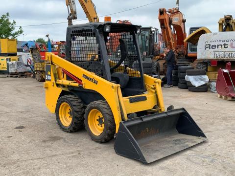 Komatsu SK510 csúszkormányzású rakodó Komatsu SK510 csúszkormányzású rakodó