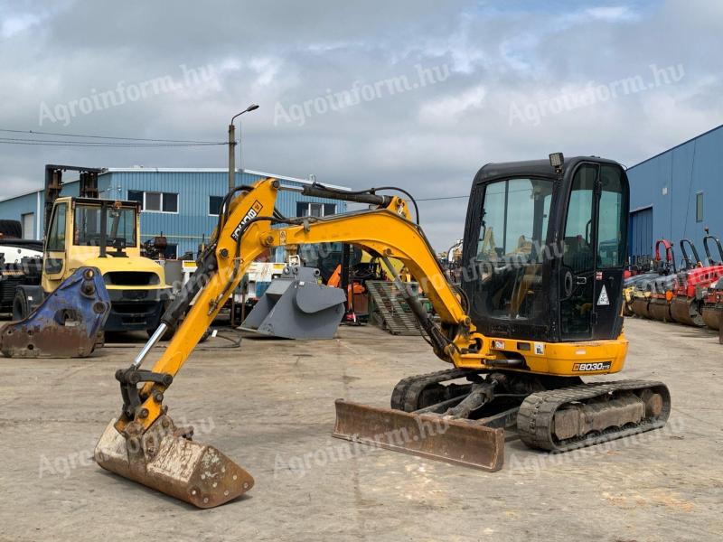 JCB 8030 ZTS minikotró