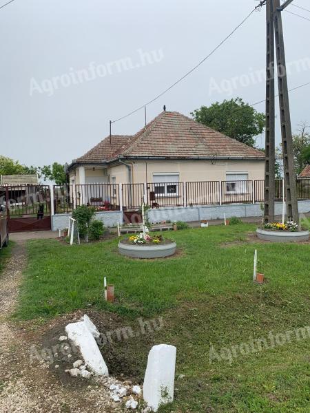 Eladó családi ház Öregcsertőn,  Csorna puszta
