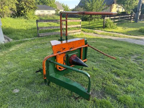 POSCH kúpos rönkhasító POSCH kúpos rönkhasító