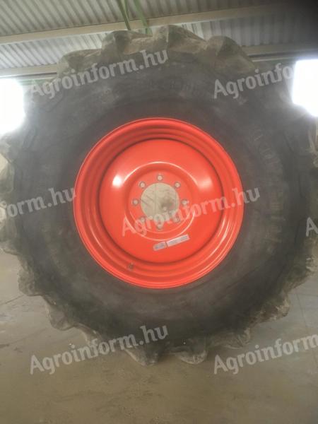 Claas Mega,  Dominator felni