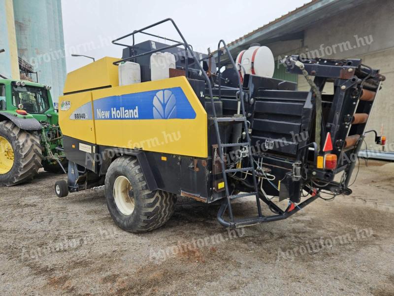 New Holland BB940
