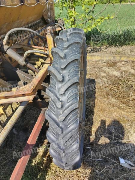 Lajta vetőgép kerék 210/95R36 gumival