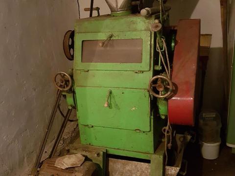 Paprikamalom, daráló, hengermalom Paprikamalom, daráló, hengermalom