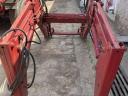 MTZ 820 + KHR 80E homlokrakodóval és tartozékaival