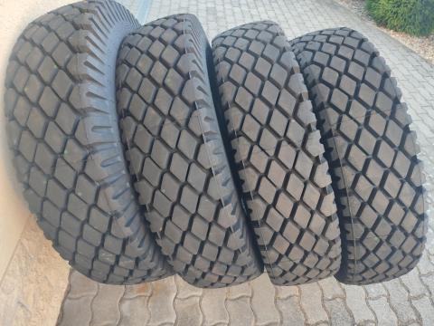 Vadonatúj 12.00 R20 Rosava gumiabroncs Vadonatúj 12.00 R20 Rosava gumiabroncs