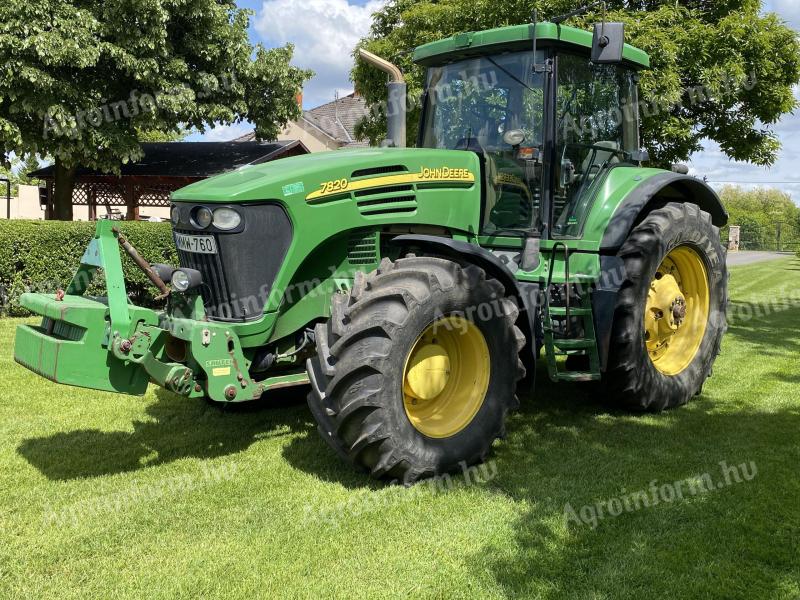JOHN DEERE 7820