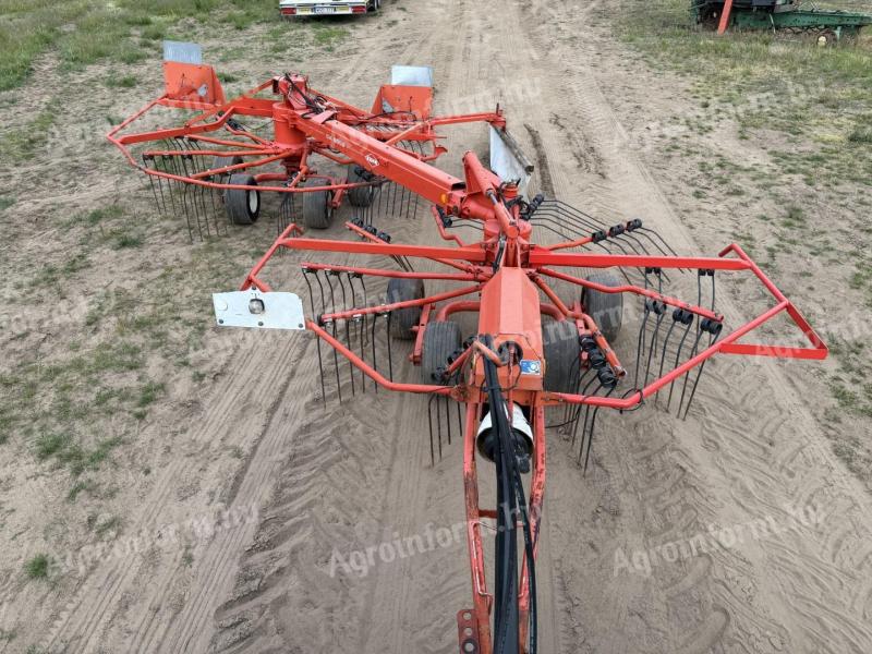 KUHN 6 m-es rendképző,  rendsodró,  rendkezelő