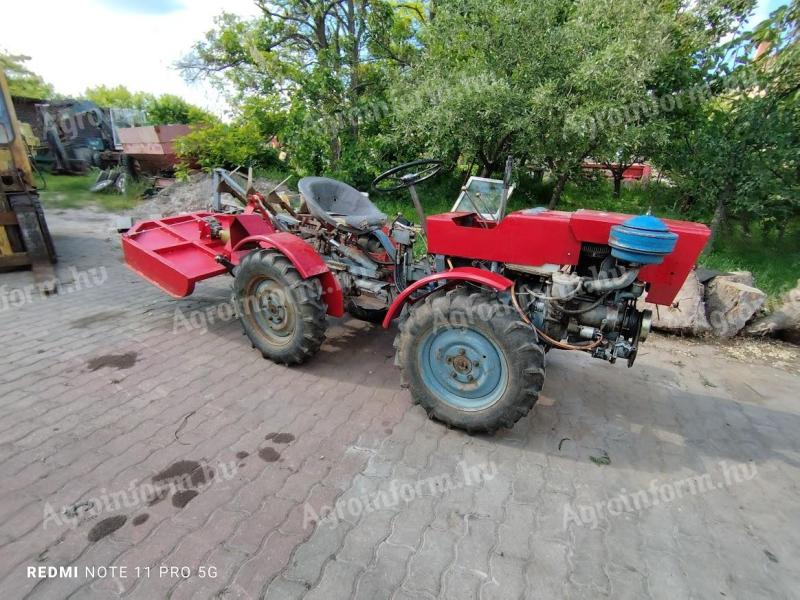 TZ4K traktor eladó