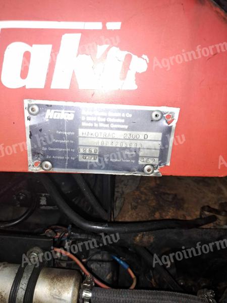 Hakotrac 2300D kommunális gép eladó