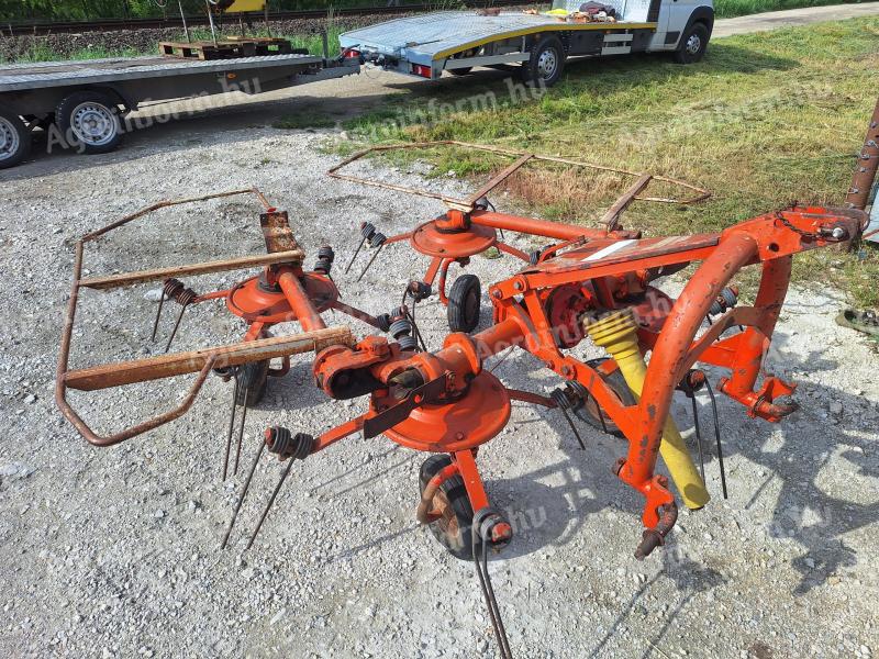 Kuhn rendterítő 440 cm
