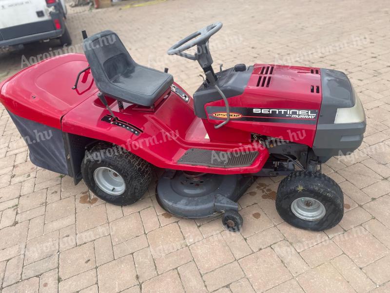 MURRAY Sentinel 125/102 felújított fűnyírótraktor,  új aksi,  tartalék ékszíj