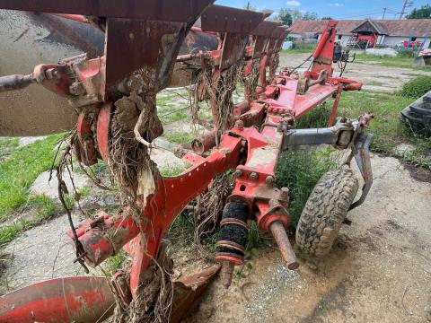 Kuhn vari master 180 eke