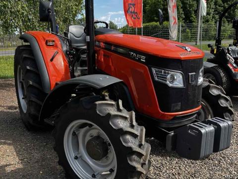 TRAKTOR TAFE 7515, boruló kerettel TRAKTOR TAFE 7515, boruló kerettel