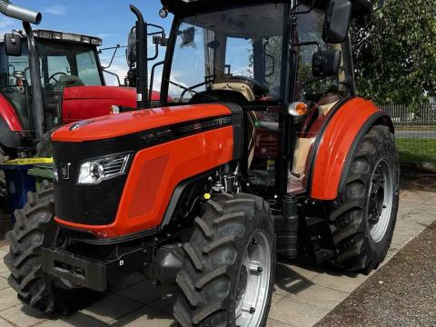 TRAKTOR TAFE 7515 fülkével,  légkondicionálóval TRAKTOR TAFE 7515 fülkével,  légkondicionálóval