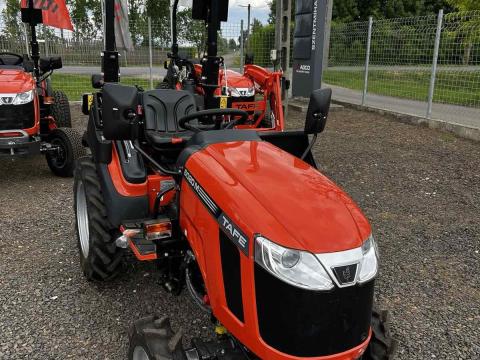TRAKTOR TAFE 6020M TRAKTOR TAFE 6020M