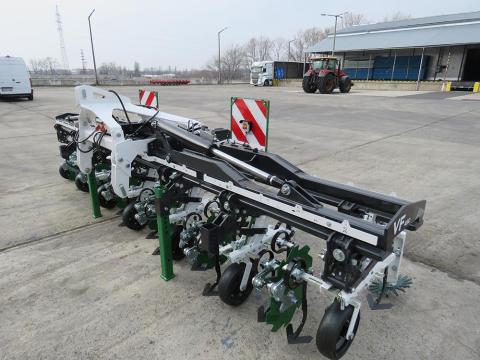 DICKSON Variofield VF480 kultivátor DICKSON Variofield VF480 kultivátor