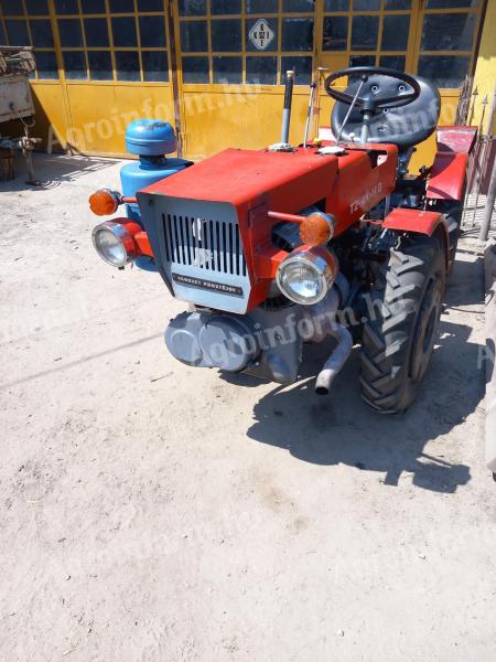 Kistraktor TZ4K MT8 mezőgazdasági gép,  kerti traktor