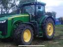 John Deere 8345R traktor