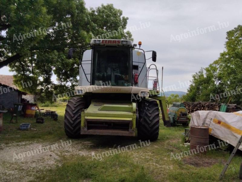 CLAAS LEXION 450 kombájn eladó (2 új első gumi)