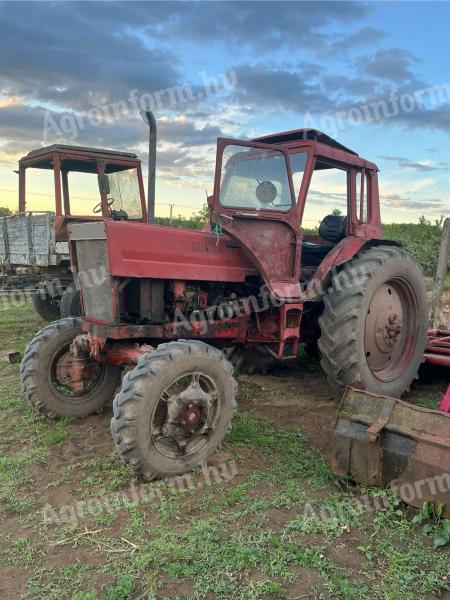 Eladó mtz 82 piros rendszámos