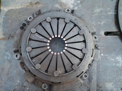 Robur kuplungszerkezet