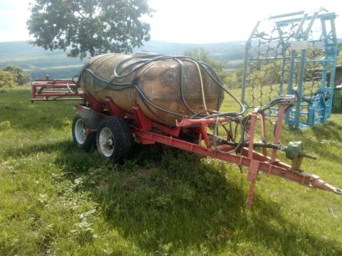 Vontatott SP 2002 permetező Vontatott SP 2002 permetező