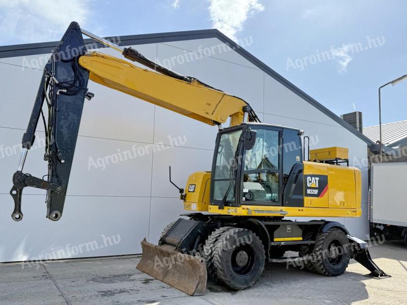 Caterpillar M320F / 2015 / 13 609 üzemóra / Lízing 20%-tól