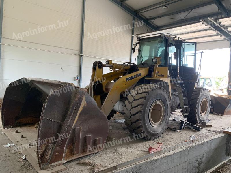 Komatsu WA430-6 homlokrakodó