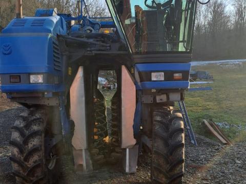 New Holland szőlőkombájn New Holland szőlőkombájn