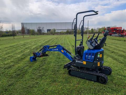 Rippa R13 PRO gumihevederes kotrógép Rippa R13 PRO gumihevederes kotrógép