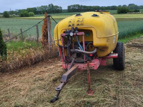 Forrás 2000 axi Forrás 2000 axi