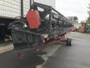 Versatile RT490 kombájn gabona- és kukoricaasztallal,  980 üzemórával eladó
