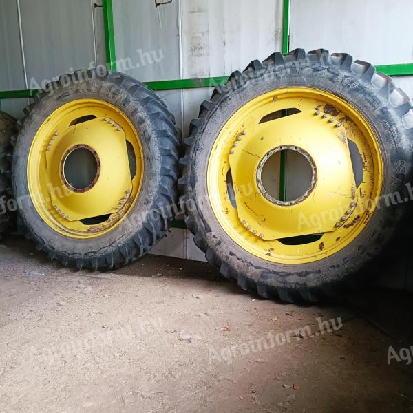 John Deere művelő kerekek